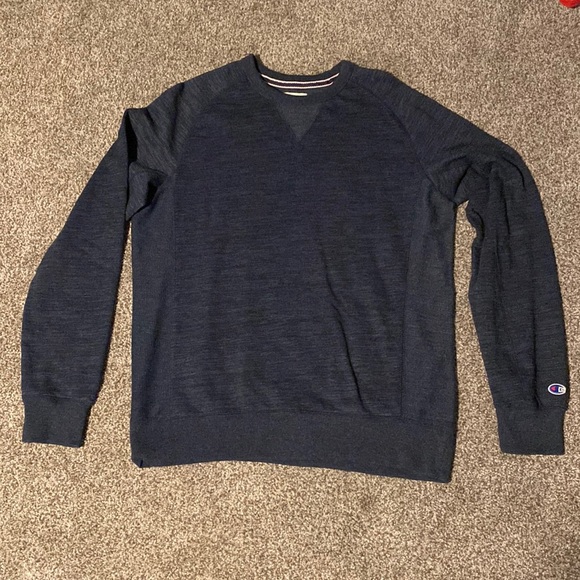 Medium navy blue Champion sweater. - Picture 1 of 2